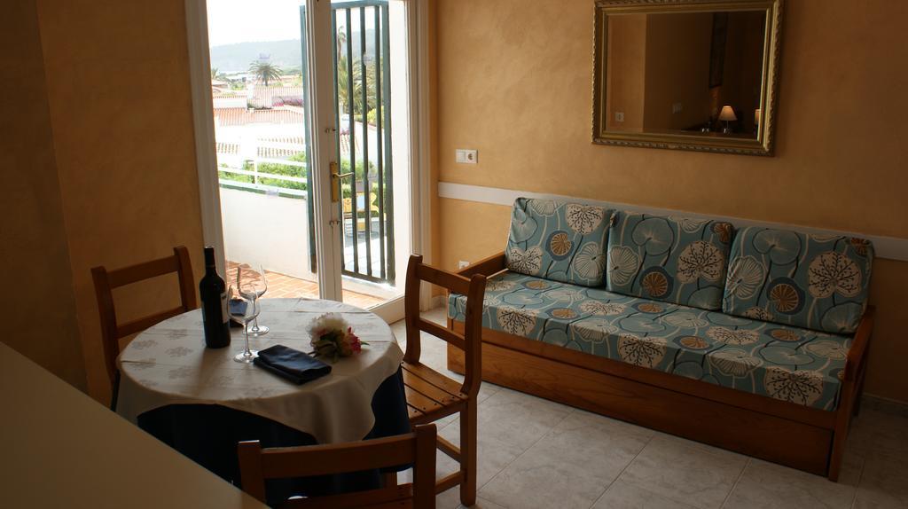 Apartamentos Vistamar Santo Tomas Exterior photo